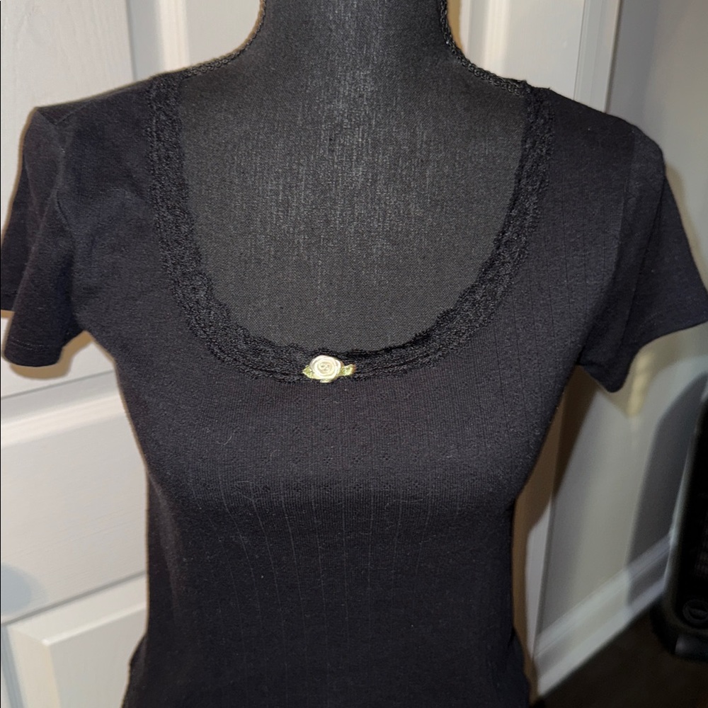 π€PINK REPUBLIC BLACK BABY TOP WITH LACE TRIM SIZE Sπ€ - Picture 2 of 8